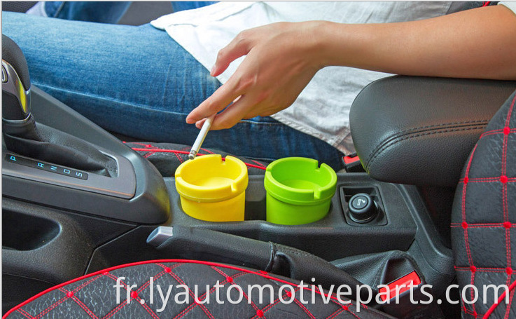 Produits de voiture Stub Out Glow dans la tasse sombre